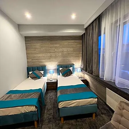 Hotel M