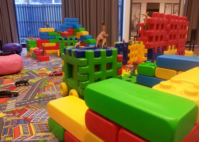 M Ξενοδοχείο Λοτζ